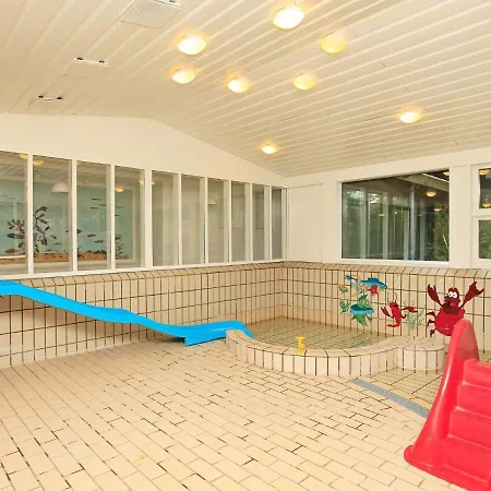 Holiday Cxxxvi Ferienhaus *